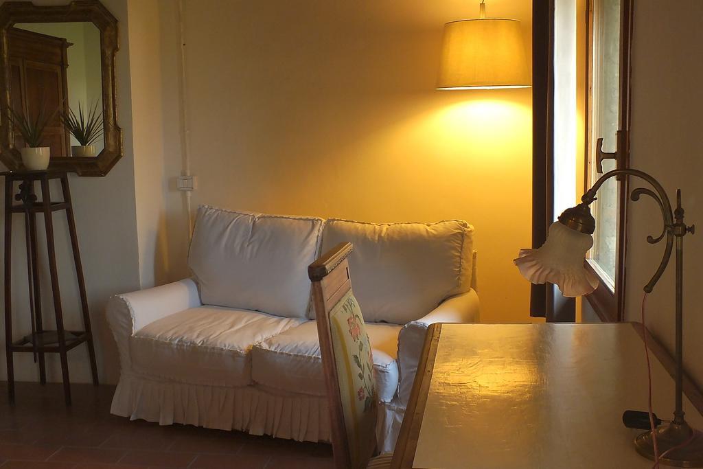 Corte Di Maggio B&B Country House Imola Room photo